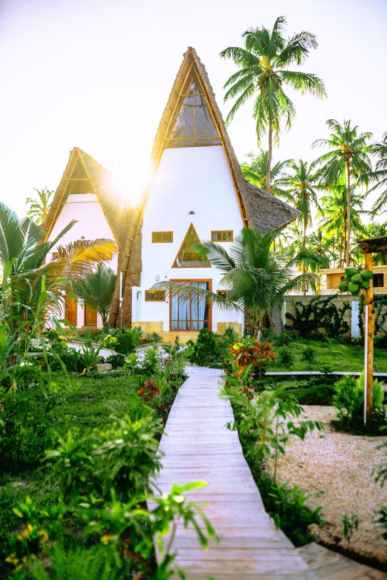 La Perla Beach Resort, Zanzibar - Your Beachfront Private Haven Pwani Mchangani Extérieur photo